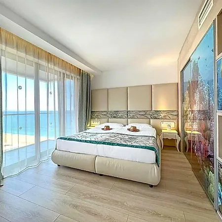 Hotel Grifid Metropol (adults Only) 4*
