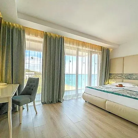 Hotel Grifid Metropol (adults Only) 4*